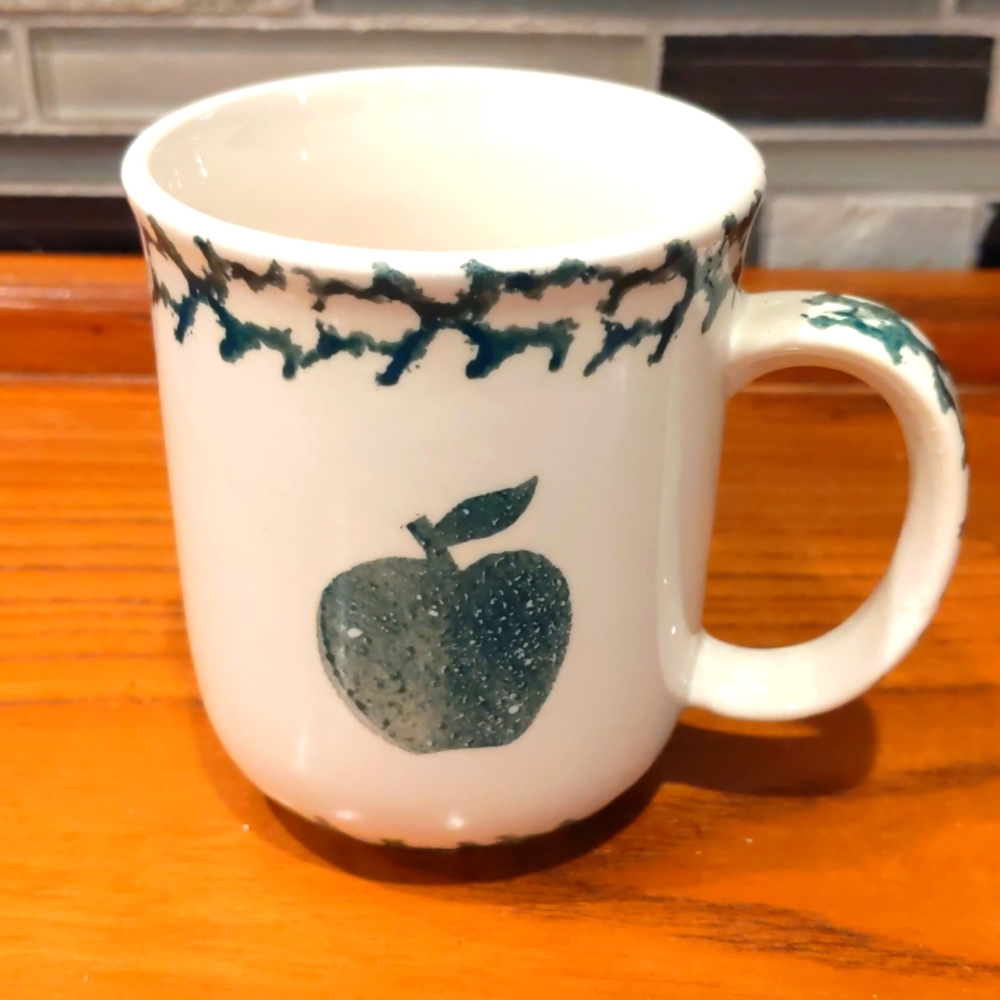 BOGO folk art sponge art Apple mug